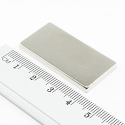 Neodmov magnet kvder 40x20x3 mm  N38